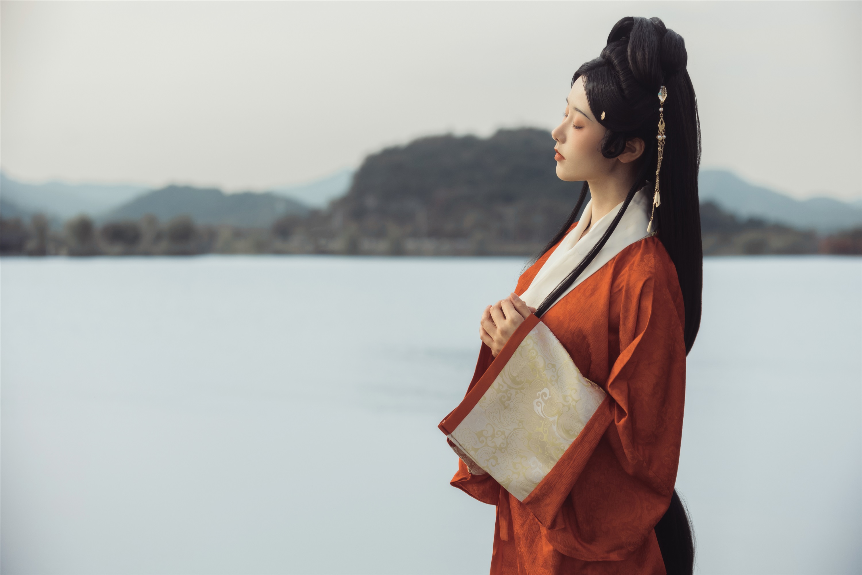 YITUYU艺图语 2025.01.29 关雎 人间月-素尘